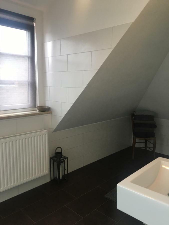 Helle Und Ruhige Dachgeschosswohnung Munich Exterior photo